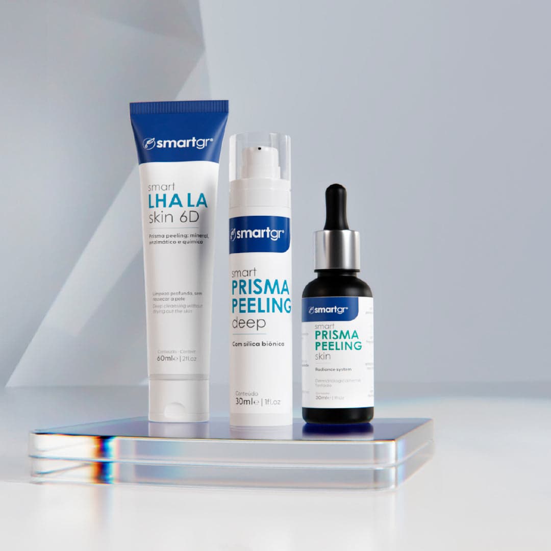 Prisma Peeling Smart GR: LHA LA Skin 6D 60 ml, Deep 30 ml y Skin Radiance System 30 ml, presentados sin la caja.