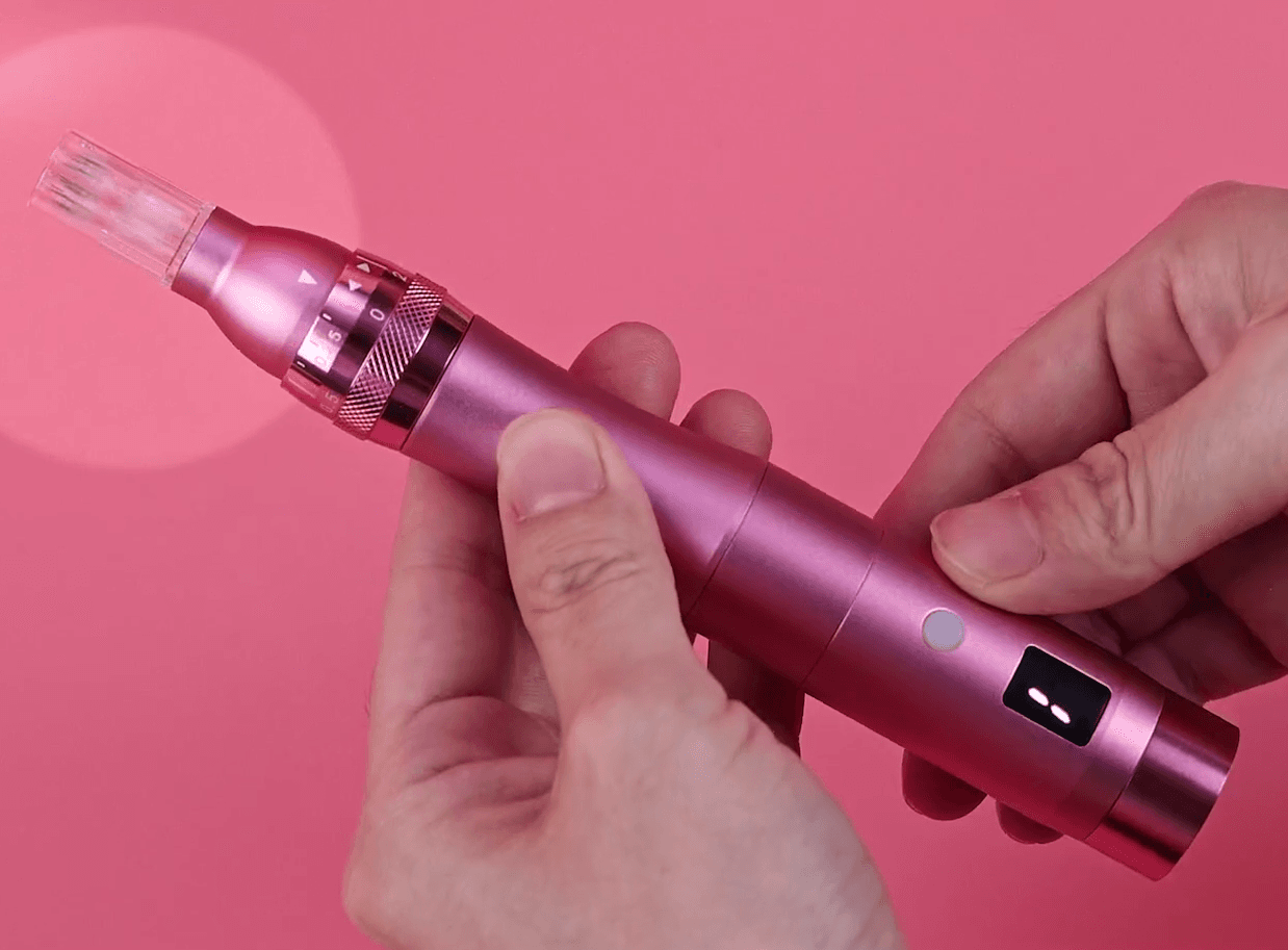 🌸 Rechargeable Pink Dermapen + 12 Cartridges - 3