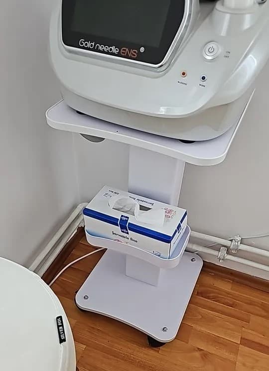 Hilfsgestell für ästhetische Apparate - 8