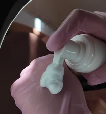 Espuma de Limpeza LO BEAUT 150 ml Hidragloss, Pré Micro Labial - 3
