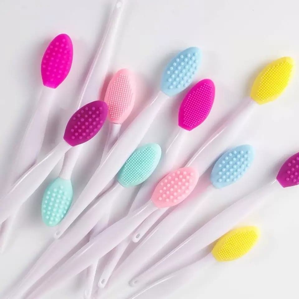 Exfoliating Brush for Lips and Eyebrows 5 pcs - 5