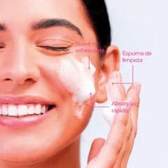 Espuma de Limpeza B12 Skincare Smart GR 120 ml, aplicação da espuma na limpeza do rosto