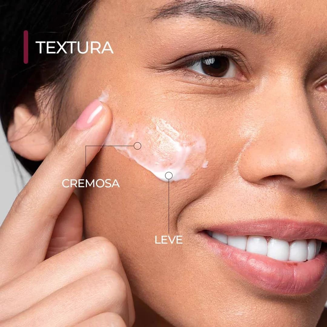 Sérum Hyaluclar Intense 2 Smart GR 30 ml, textura e aplicação na pele